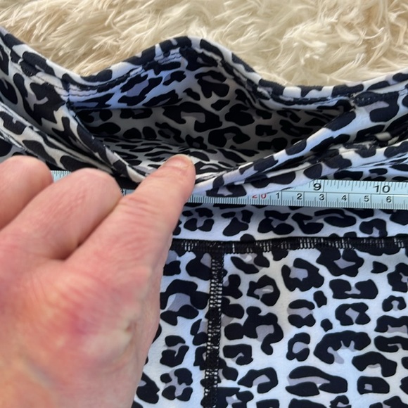 Medium leopard print biker shorts - Picture 3 of 4